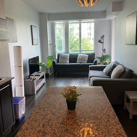 Executive 1 Bedroom Condo Sleeps 2 Toronto Exterior photo