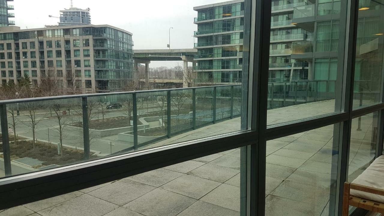 Executive 1 Bedroom Condo Sleeps 2 Toronto Exterior photo