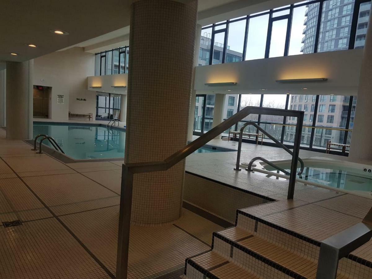 Executive 1 Bedroom Condo Sleeps 2 Toronto Exterior photo