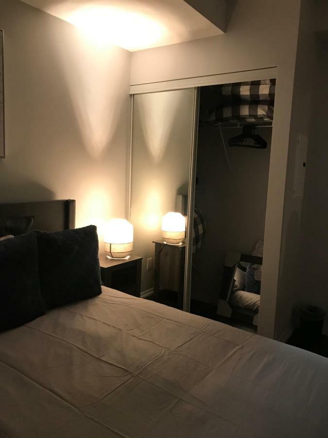 Executive 1 Bedroom Condo Sleeps 2 Toronto Exterior photo