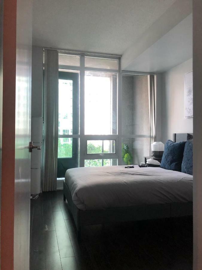 Executive 1 Bedroom Condo Sleeps 2 Toronto Exterior photo