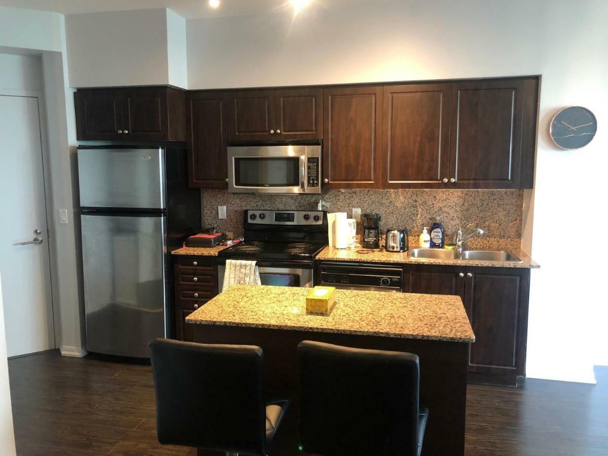 Executive 1 Bedroom Condo Sleeps 2 Toronto Exterior photo
